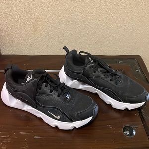Nike RYZ